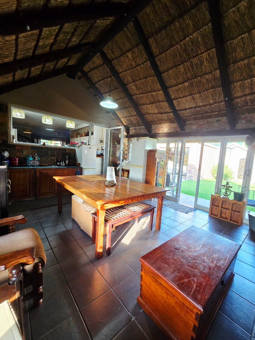  Bedroom Property for Sale in Flimieda North West